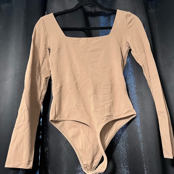 Babaton Contour Bodysuit - Picture 3 of 3